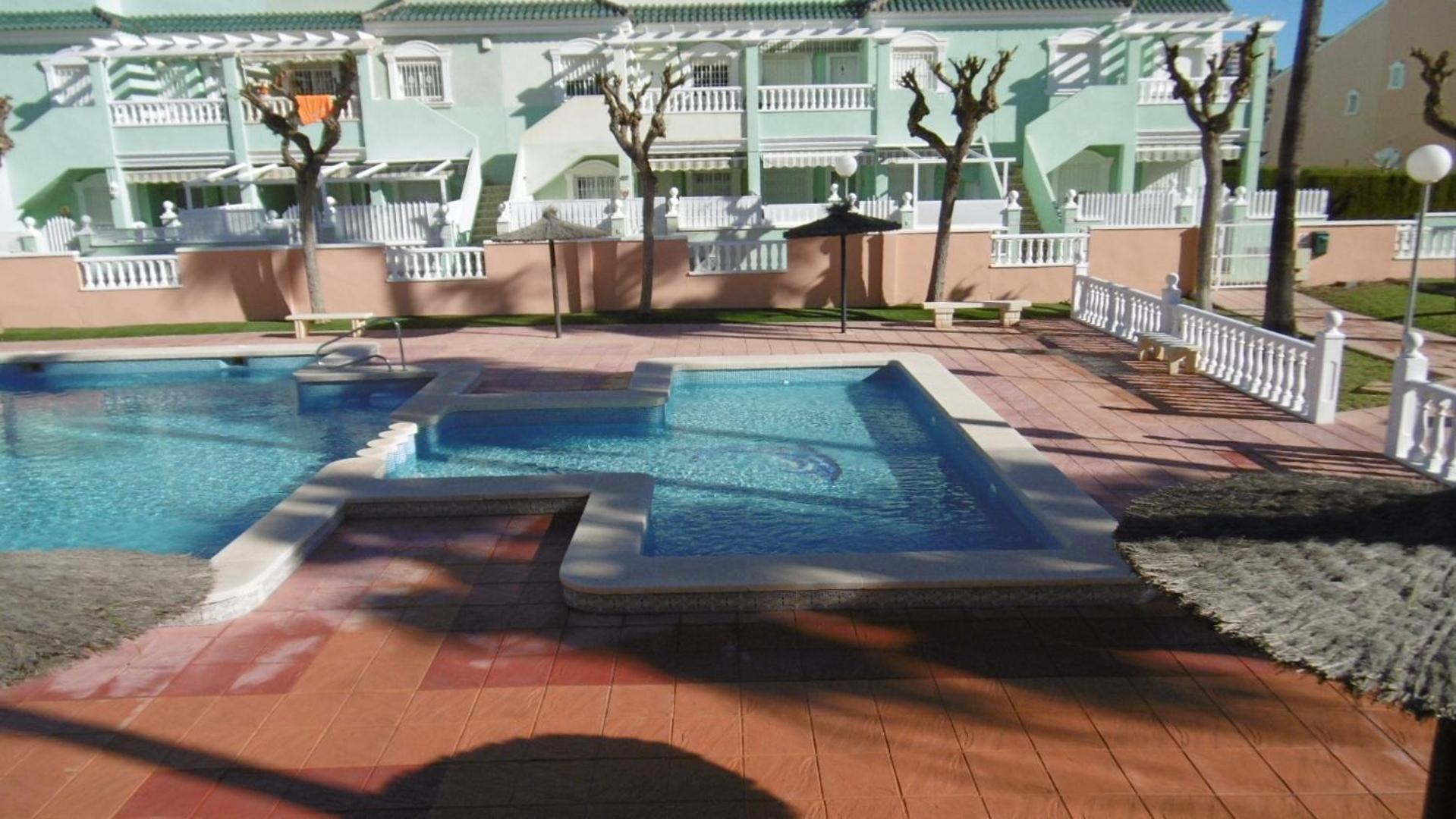 Gran Alicante Bungalow in Beach Resort