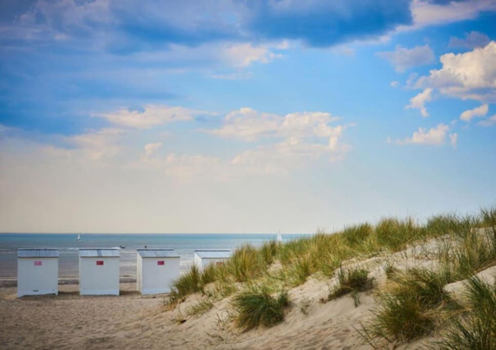 Stijlvol appartement met ruim zicht en privé garage op een toplocatie in Nieuwpoort