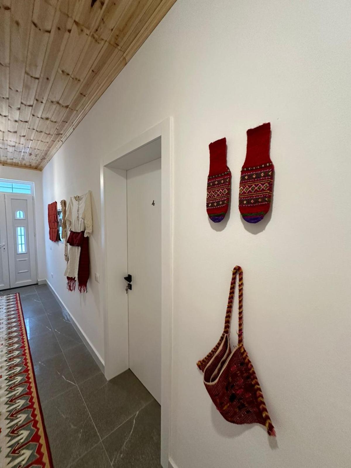 Qyteza Guest House & Camping