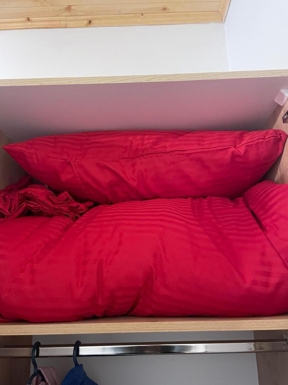 Qyteza Guest House & Camping