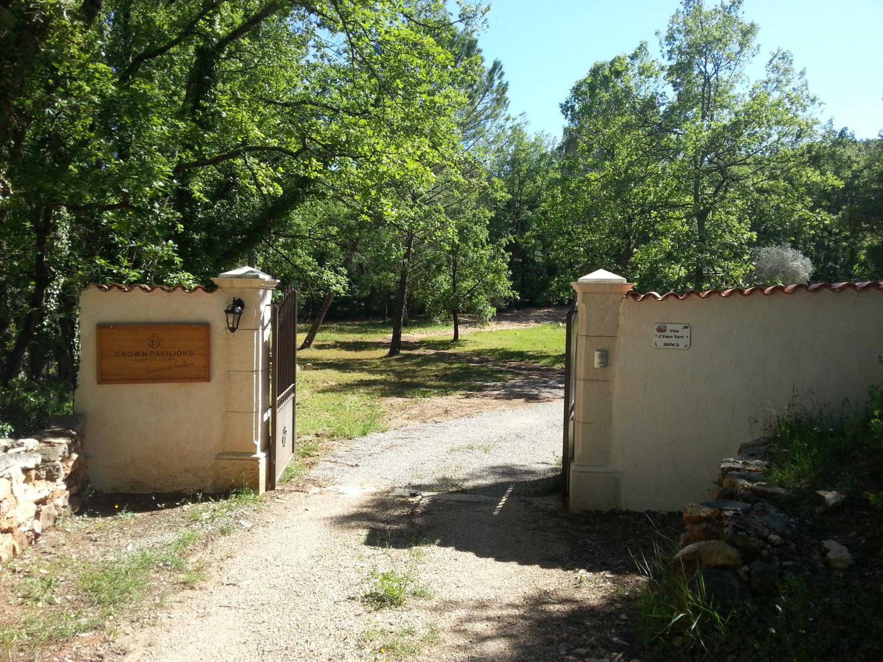 Le Donjon des Combes et son Spa