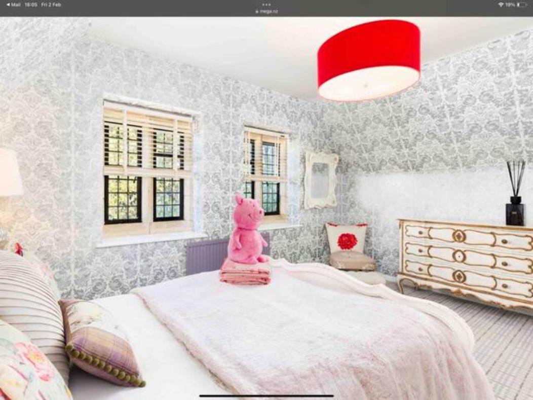 Piglet Lodge
