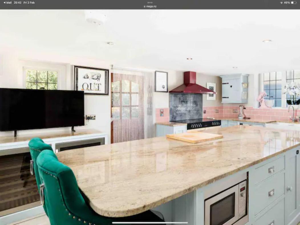 Piglet Lodge