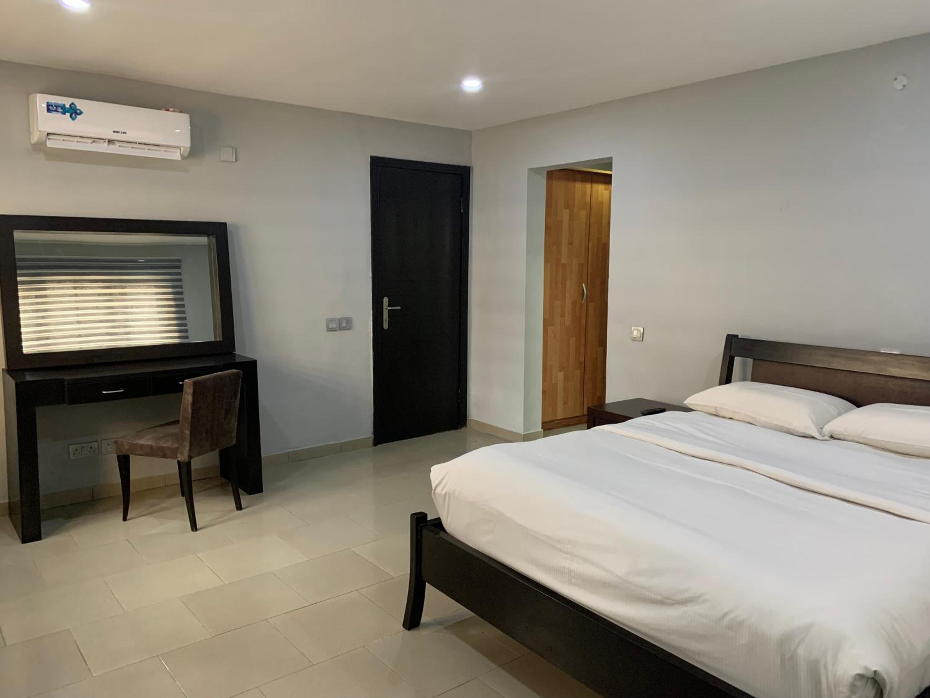 Emem Court - The Emem Apartment Collections