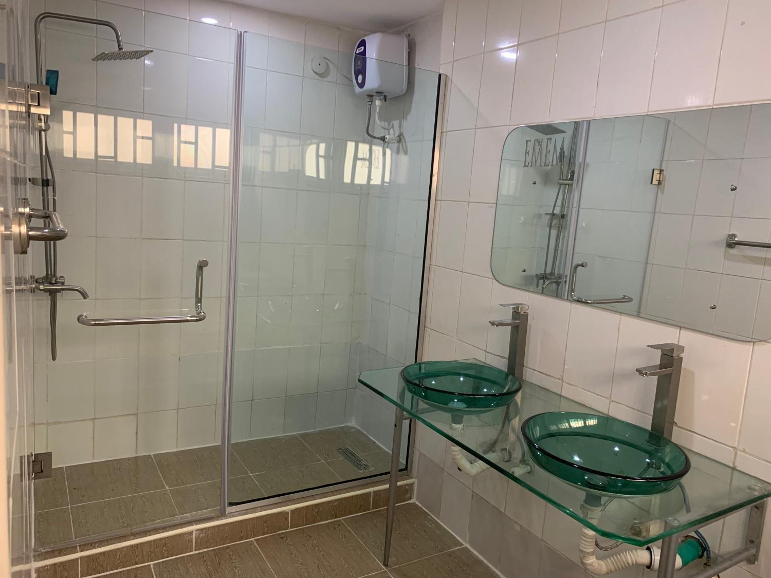 Emem Court - The Emem Apartment Collections