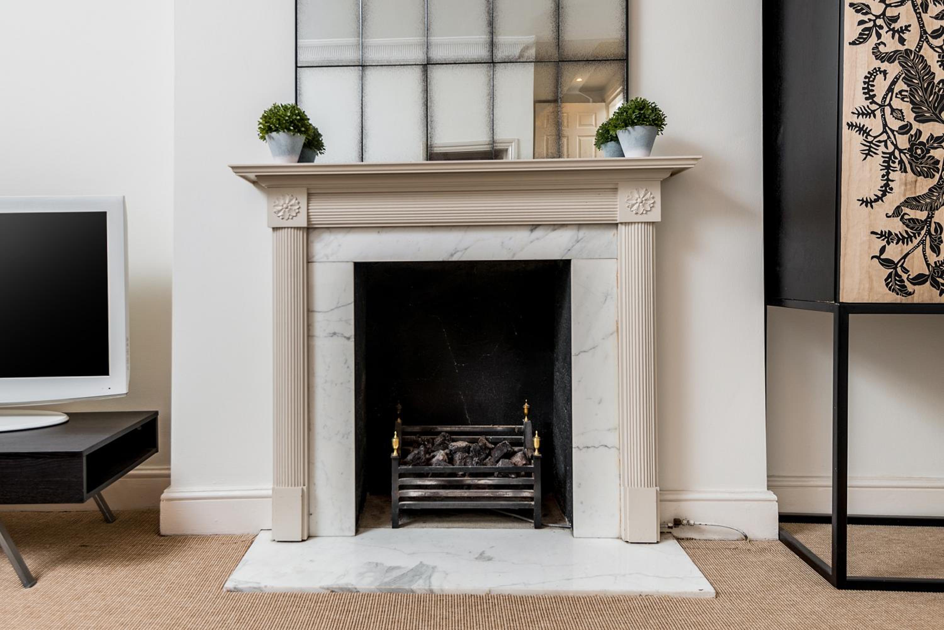 Spacious, Calm One Bedroom