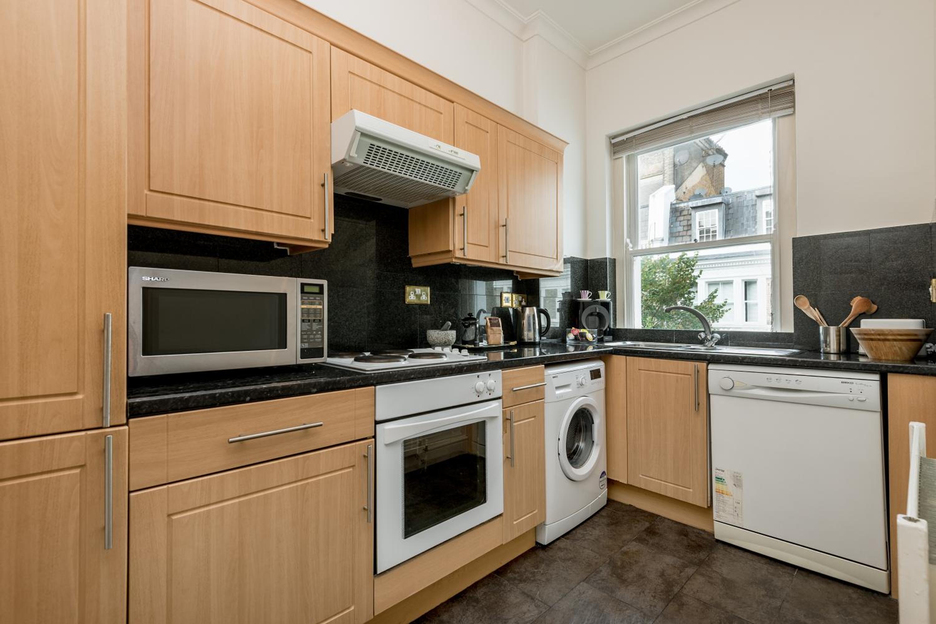 Spacious, Calm One Bedroom