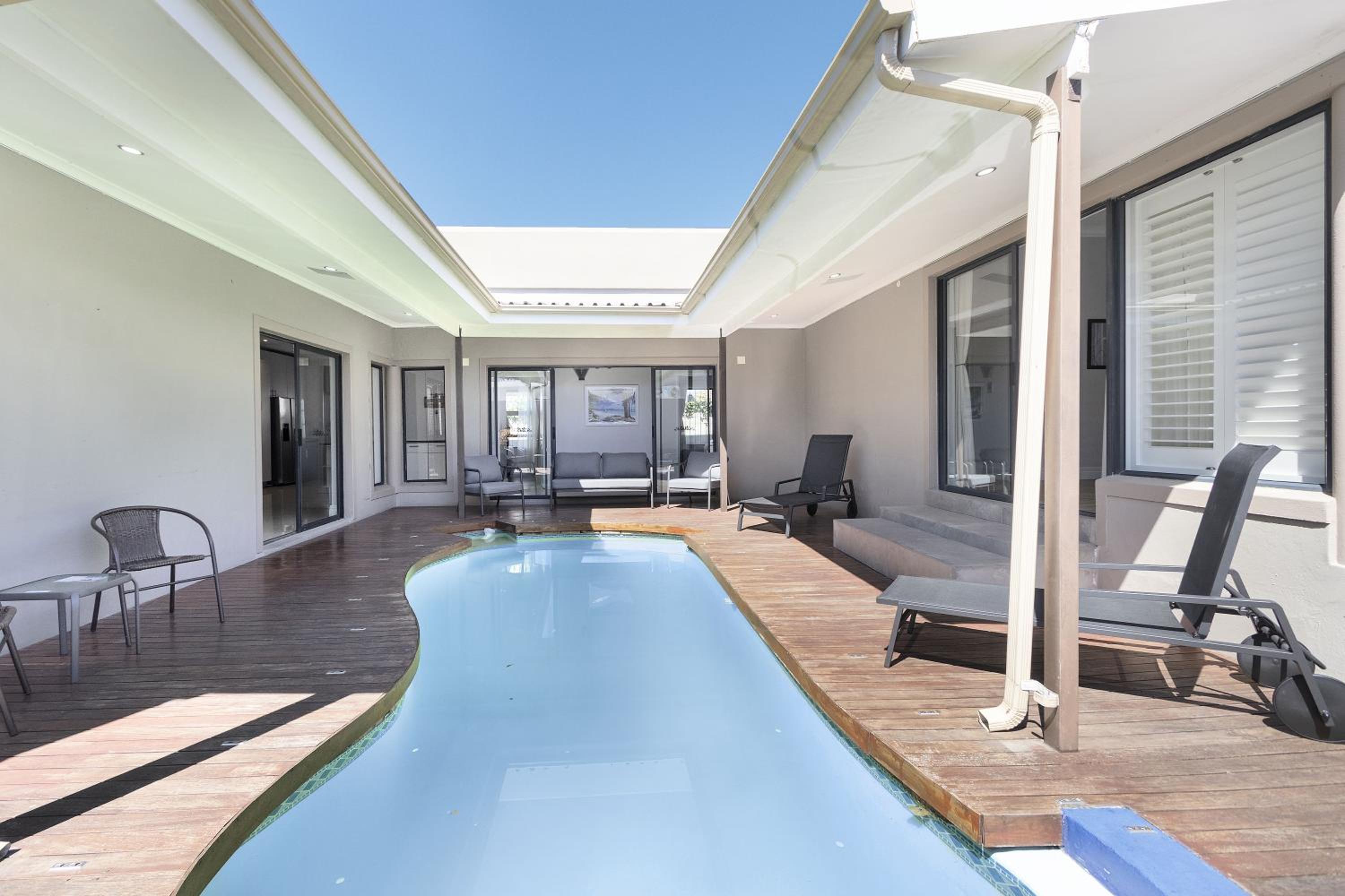 Villa Balmoral 14 view 3