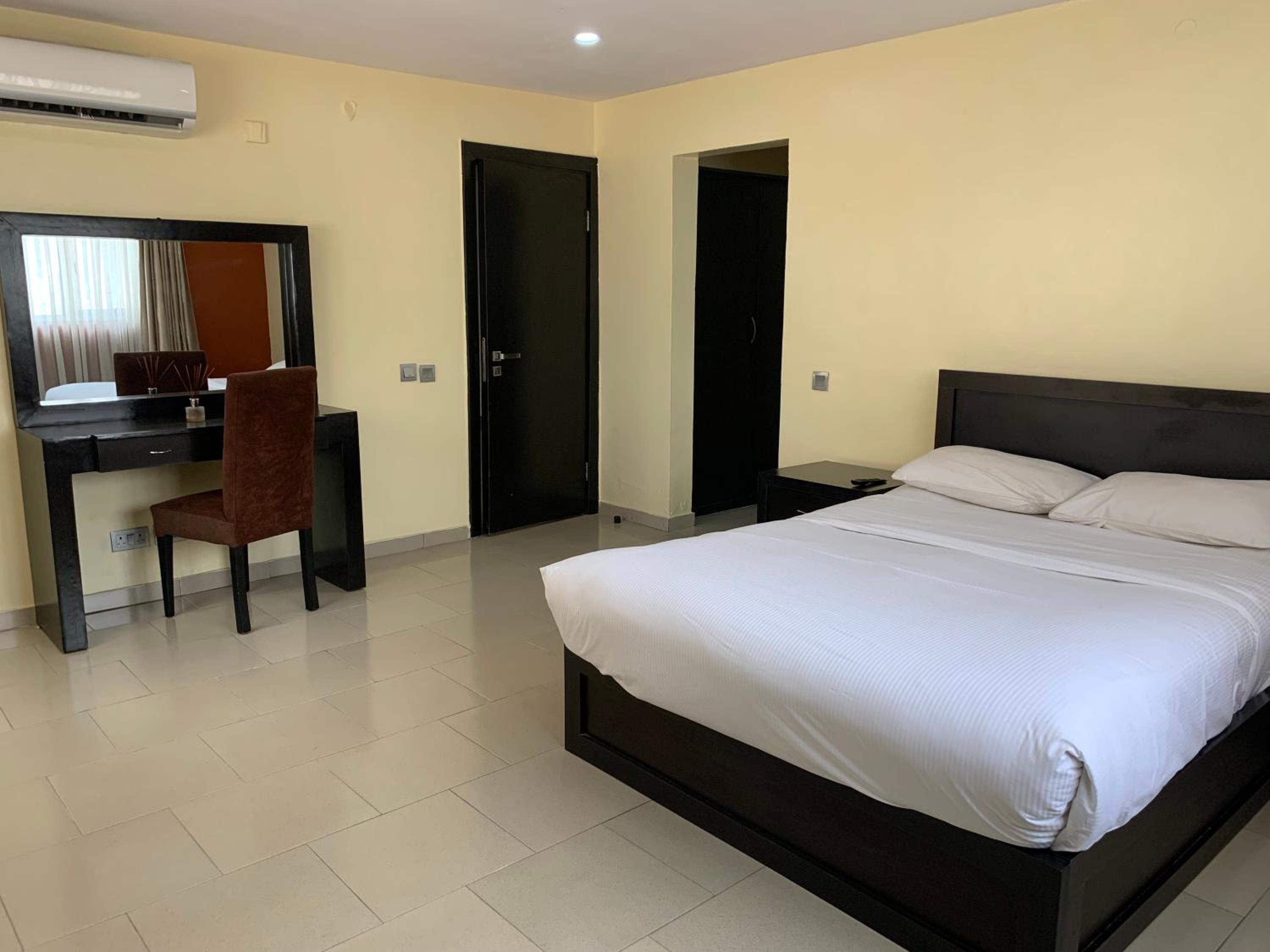 Emem Court - The Emem Apartment Collections
