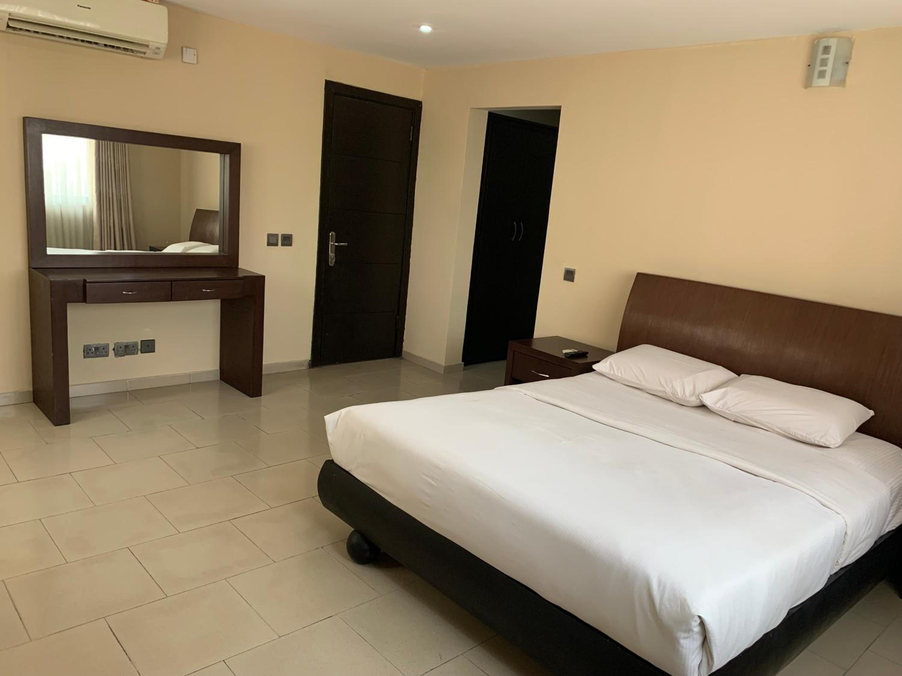 Emem Court - The Emem Apartment Collections