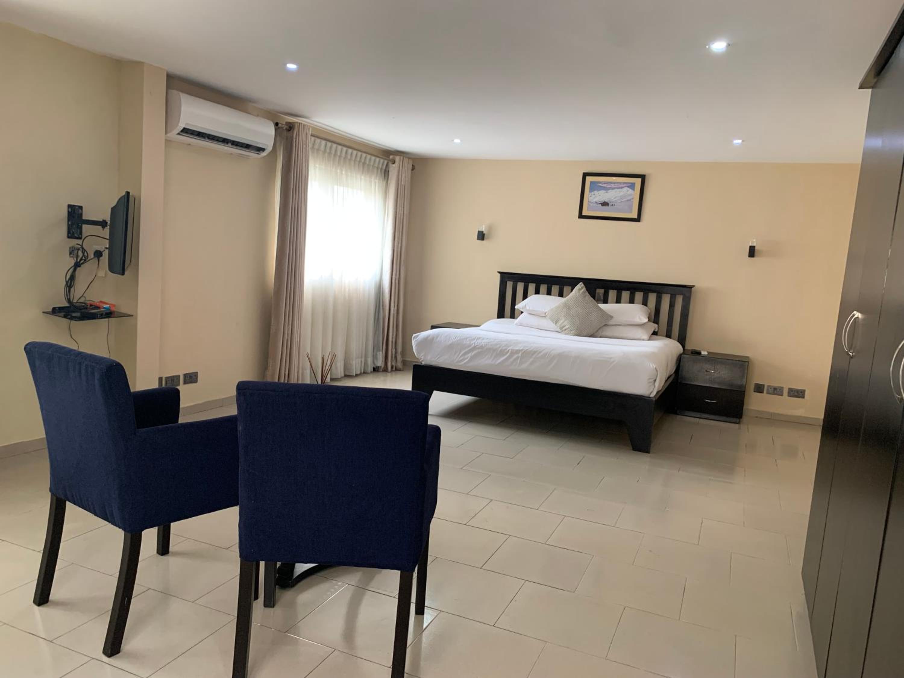 Emem Court - The Emem Apartment Collections