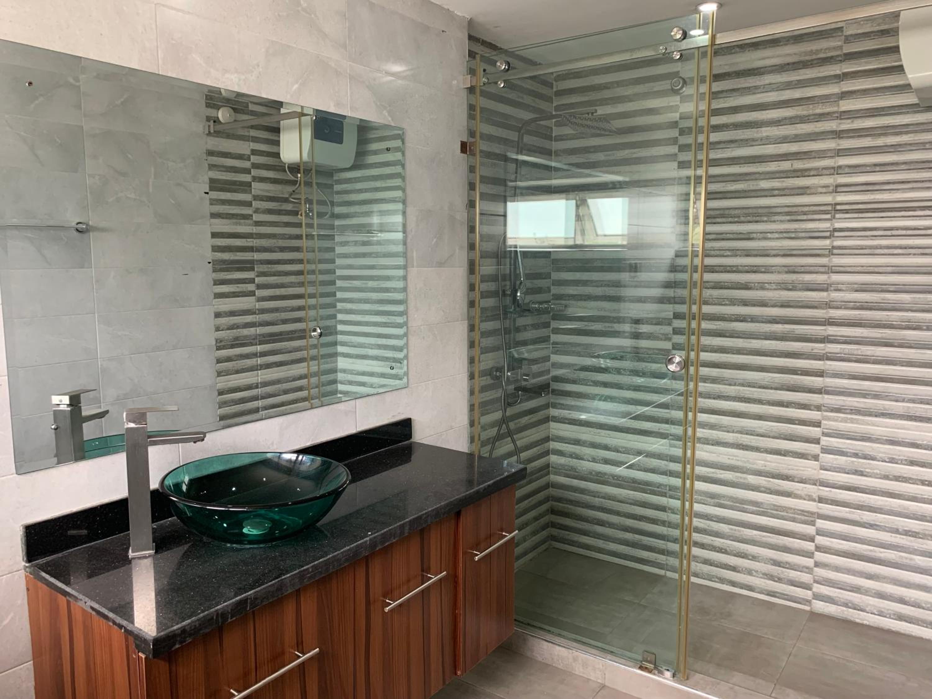 Emem Court - The Emem Apartment Collections