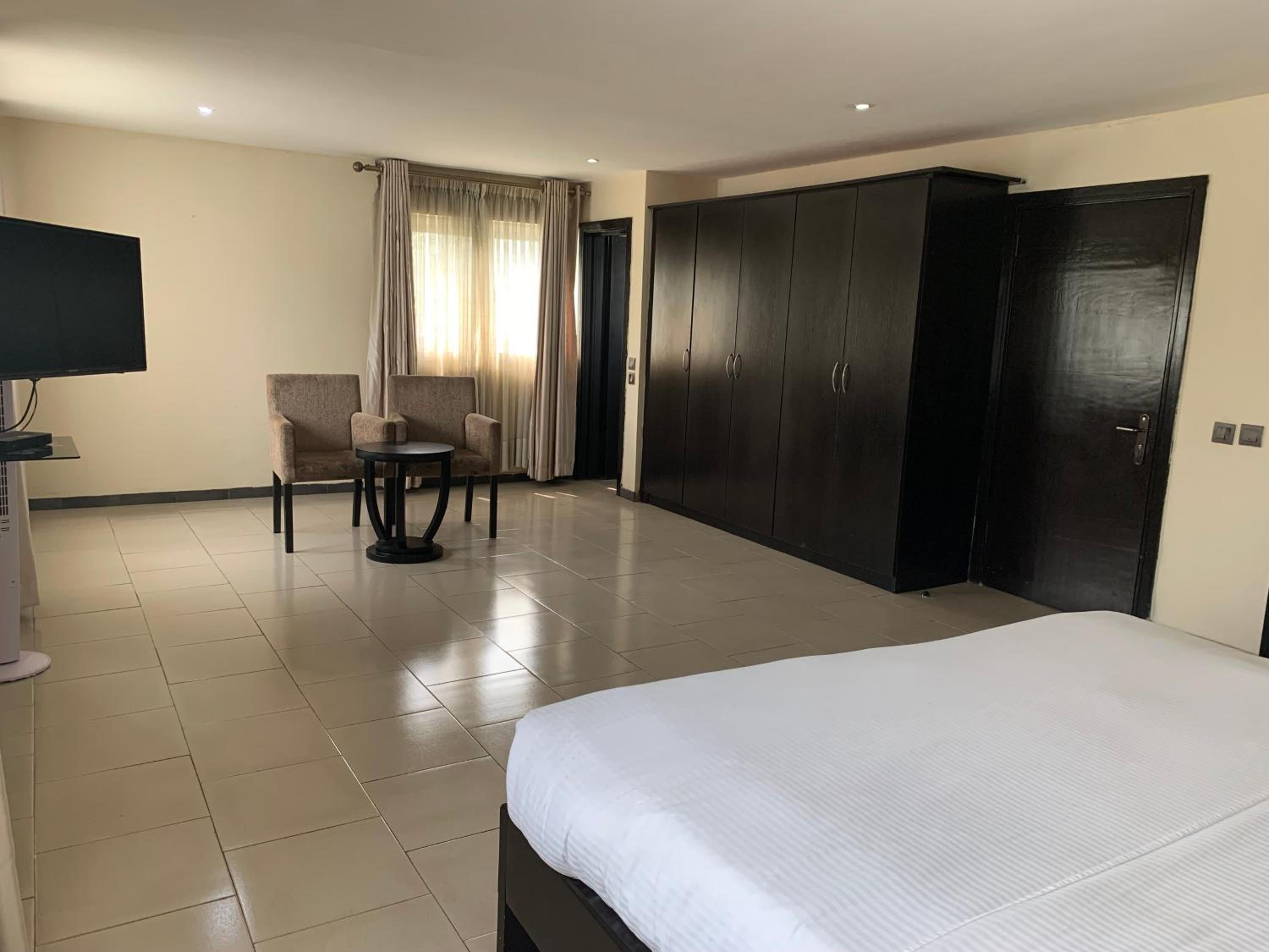 Emem Court - The Emem Apartment Collections