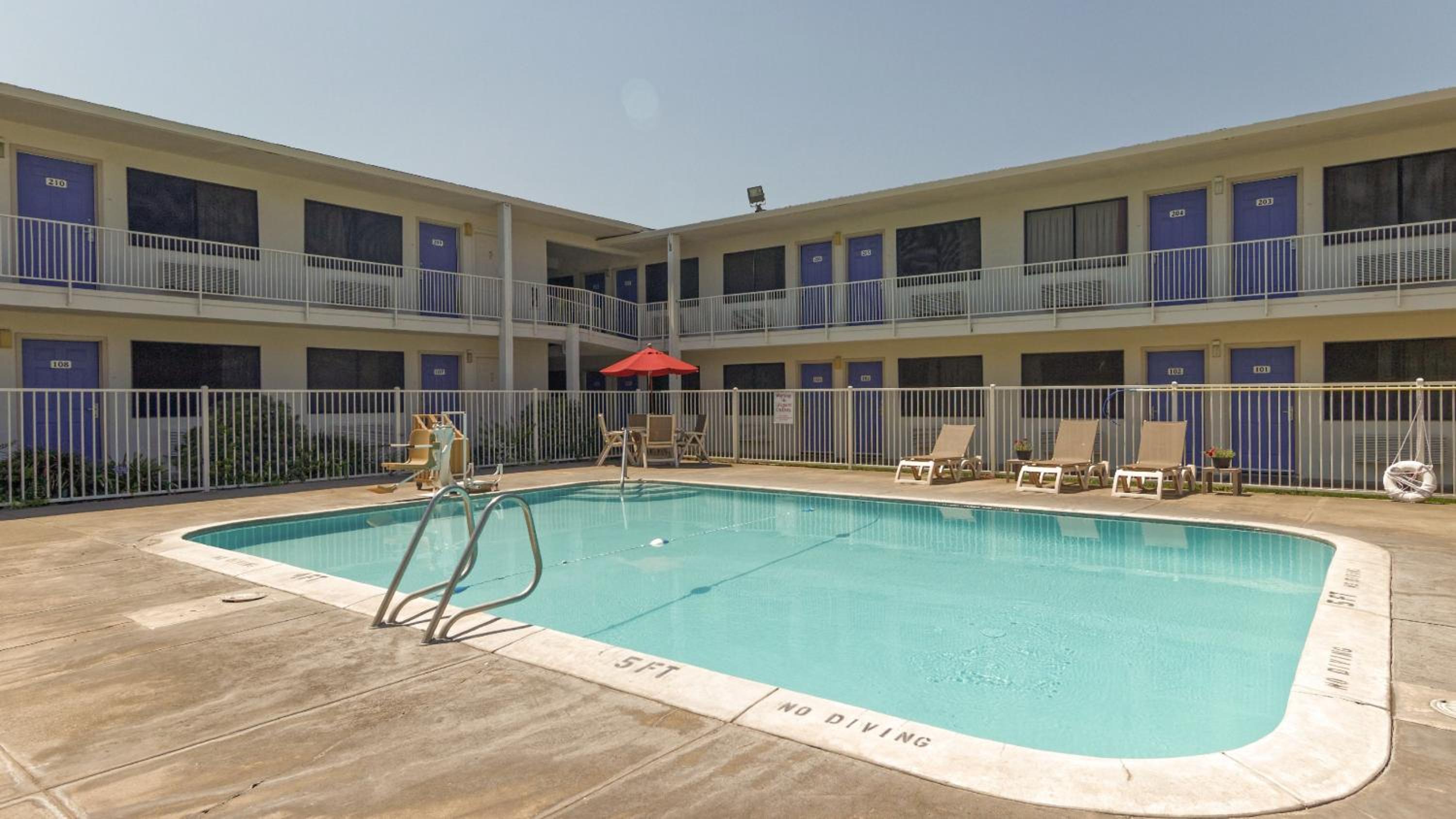 Motel 6-Chico, CA