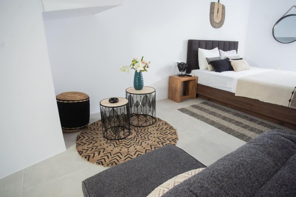Oculus Mykonos Suite I view 5