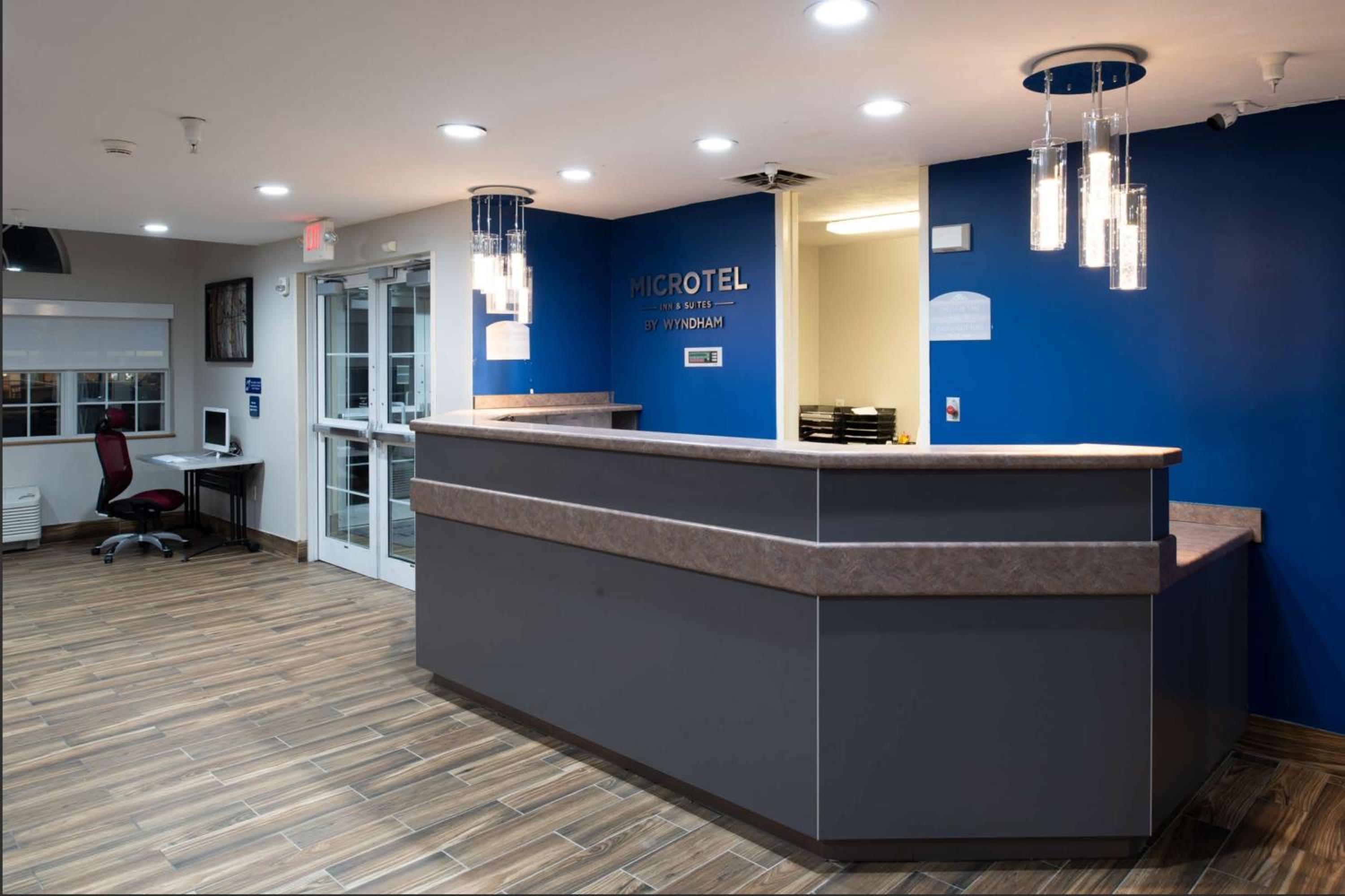 Microtel Inn & Suites by Wyndham Springfield view 2