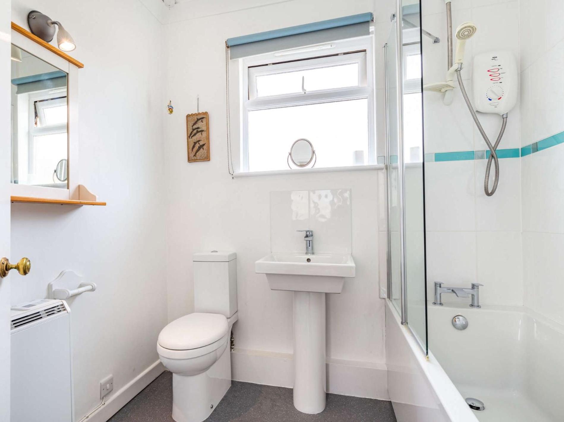 2 Bed in Helston oc-lpebb view 2