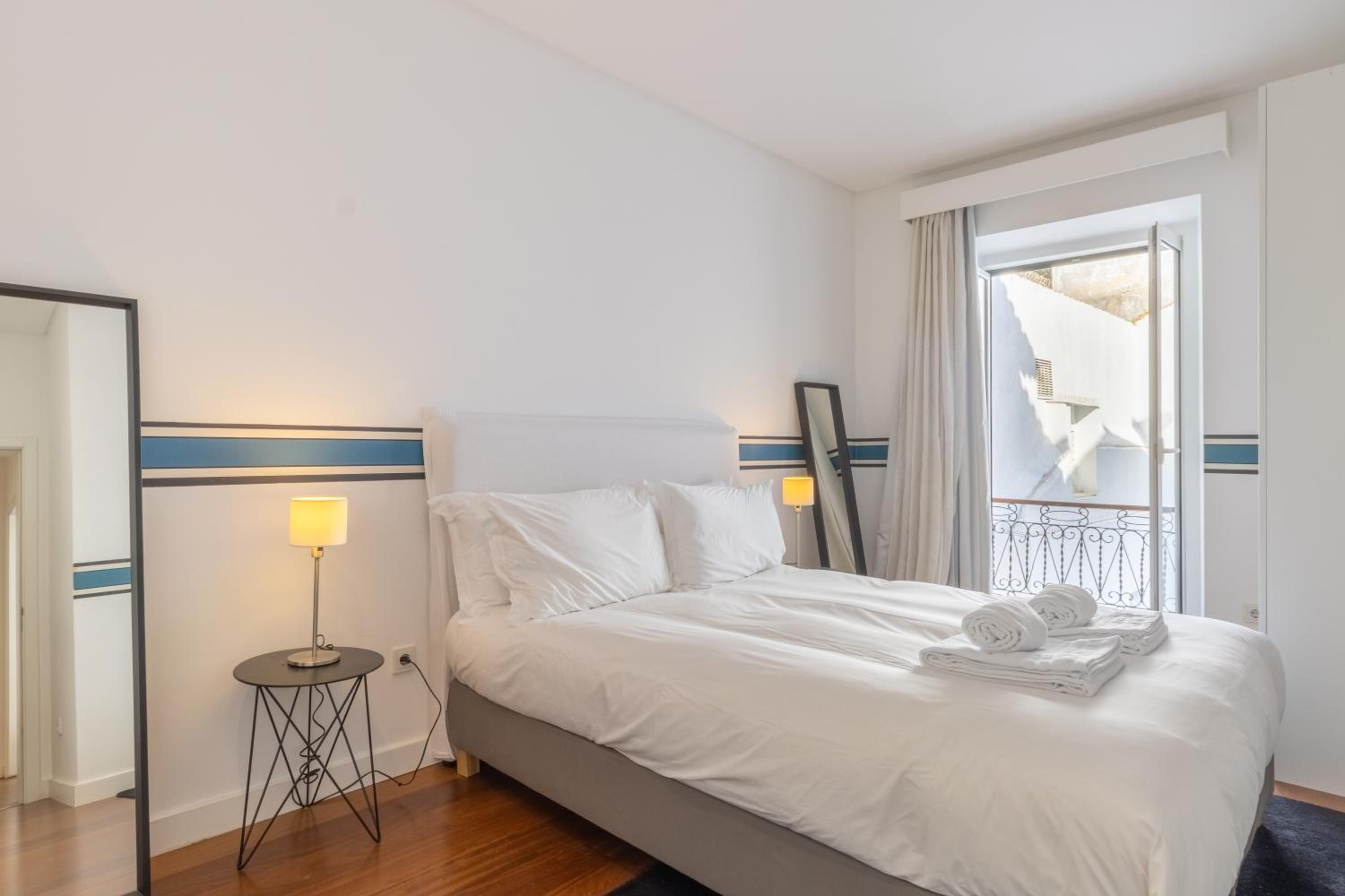 Spacious, family friendly 3BR & 3WC. AC/heating. view 4