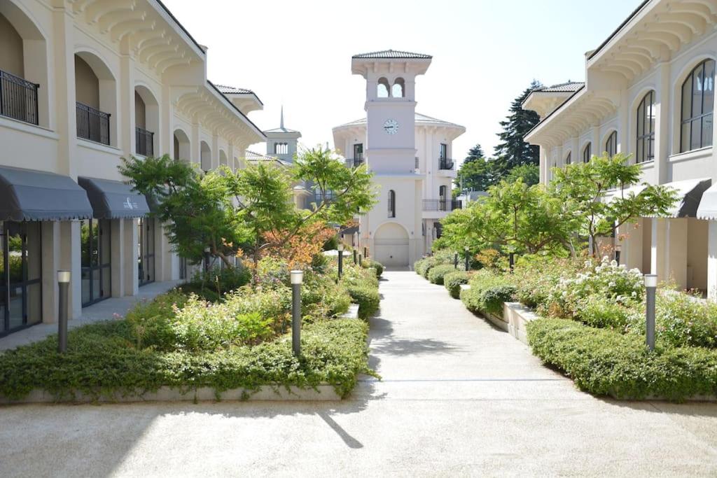 Charming sunny apartment+swimming pool
