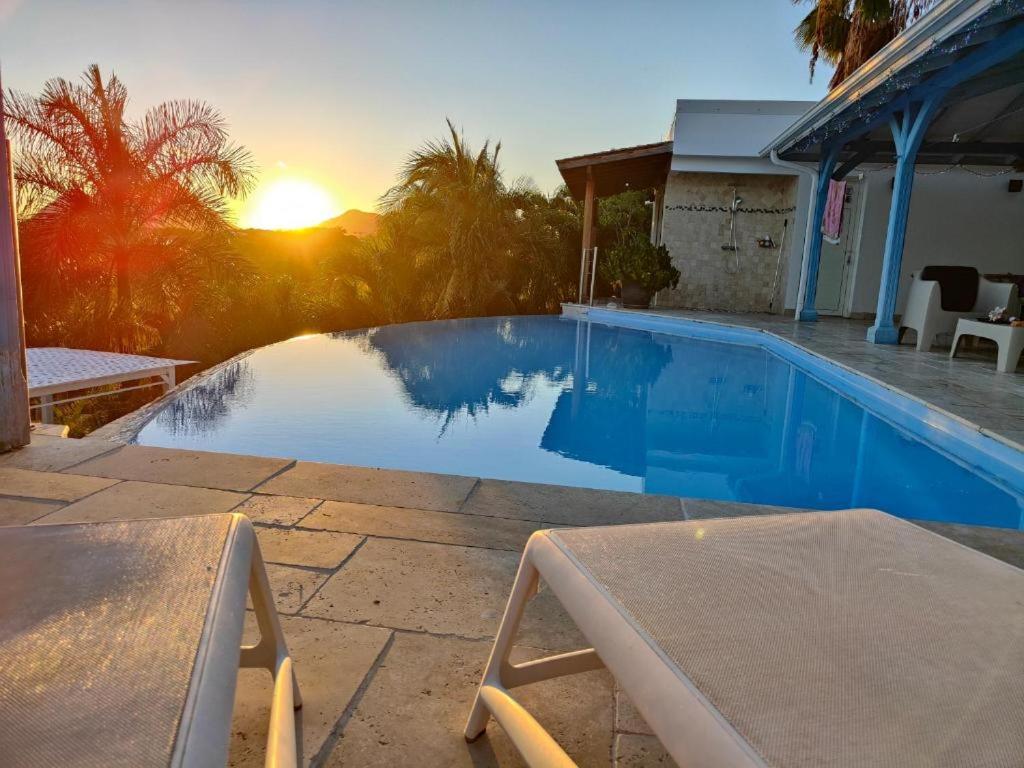 Jacuzzi, Sauna, Piscine et Magnifique Vue sur la Mer ! Vivez le Luxe de la Dépendance de la Villa Nadia view 4