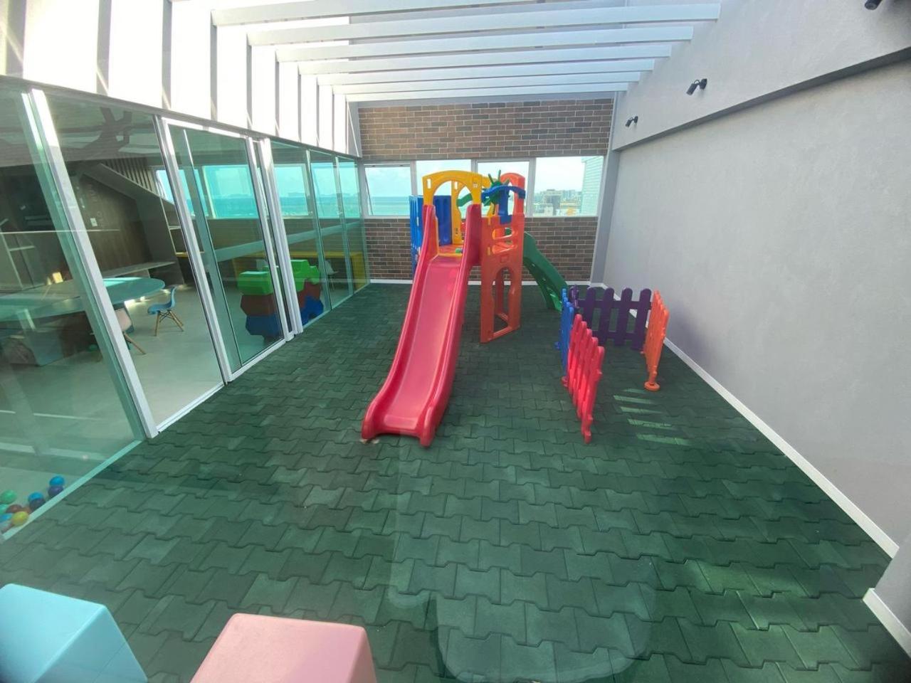 Stúdio, piscina, bicicleta, churrasqueira, restaurante, espaço gourmet, ar central