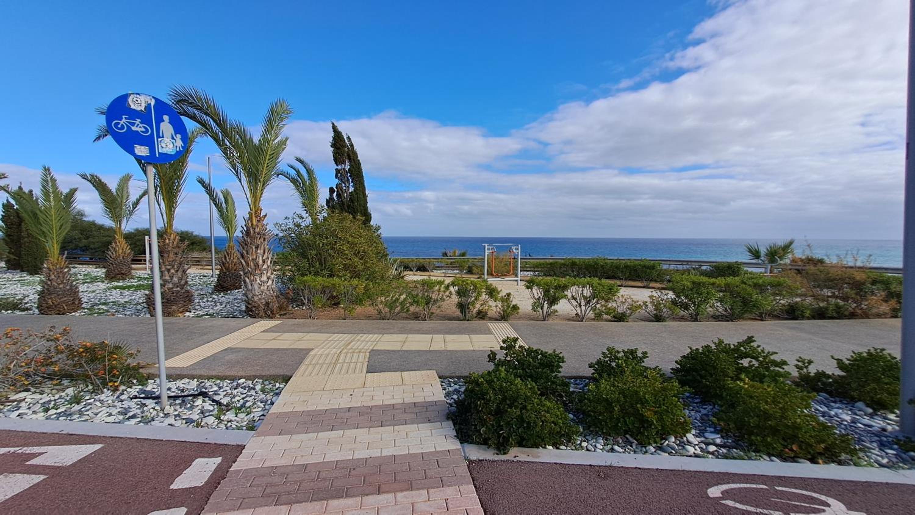 Faros Relaxing Seaside Villa