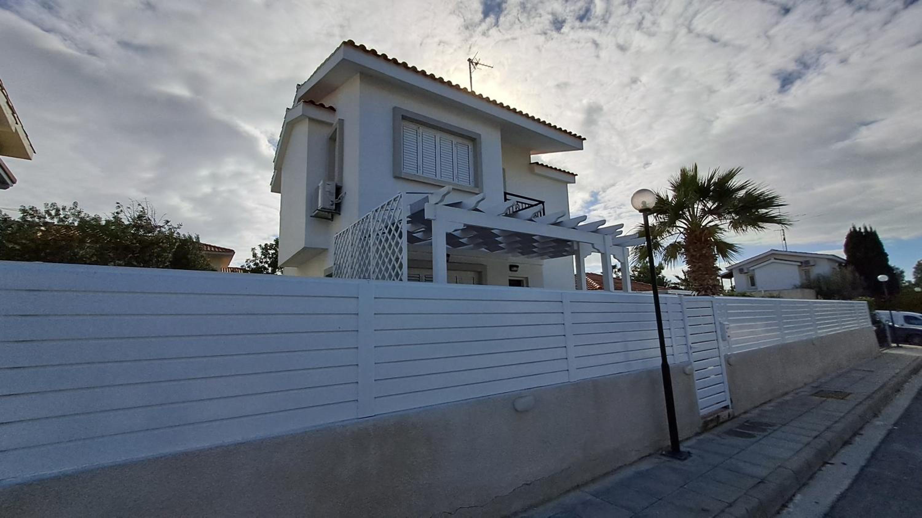 Faros Relaxing Seaside Villa