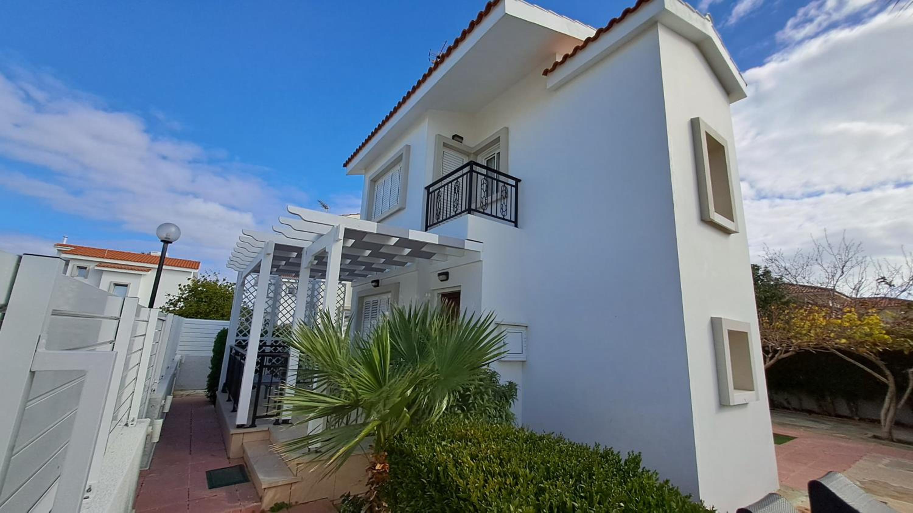 Faros Relaxing Seaside Villa