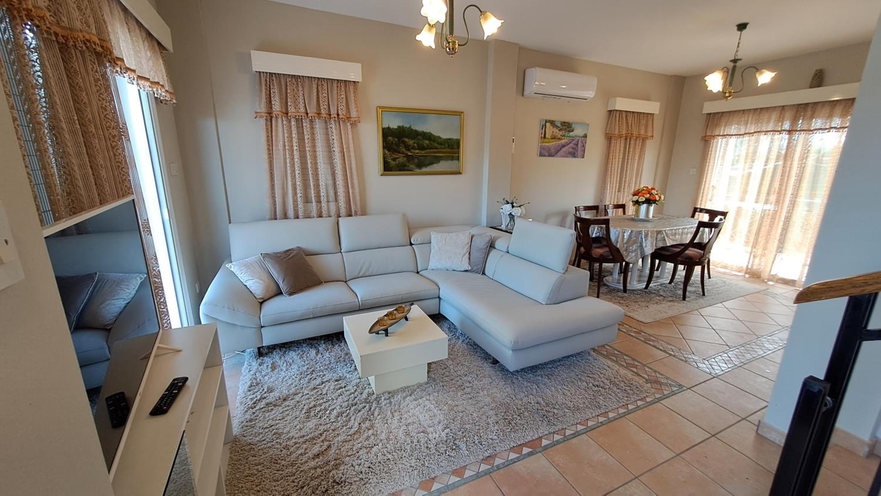 Faros Relaxing Seaside Villa