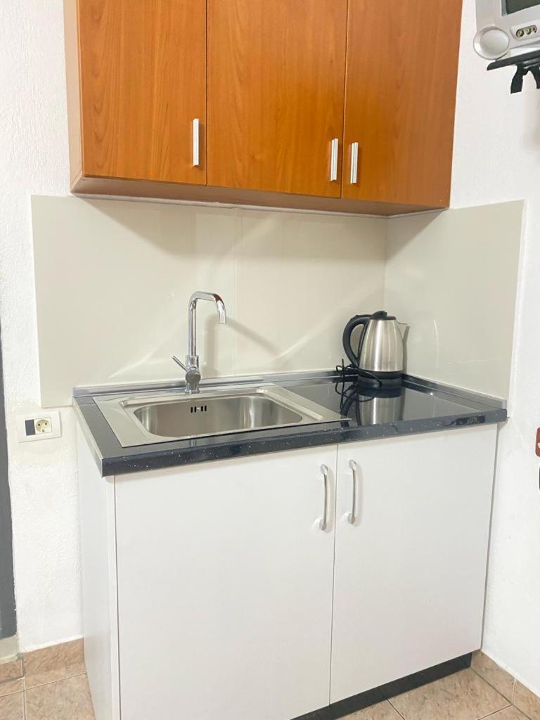Ajsi Apartments