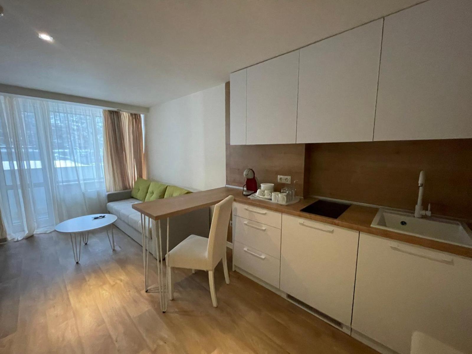 Festa Chamkoria Apartments