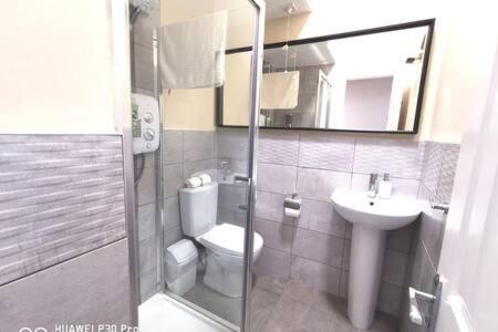 Cosy Apartment near OConnell ST RELIABLE FAST WIFI