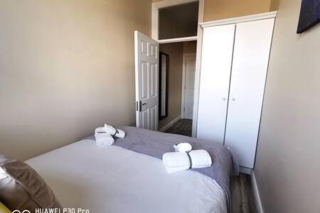 Cosy Apartment near OConnell ST RELIABLE FAST WIFI