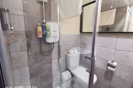 Cosy Apartment near OConnell ST RELIABLE FAST WIFI