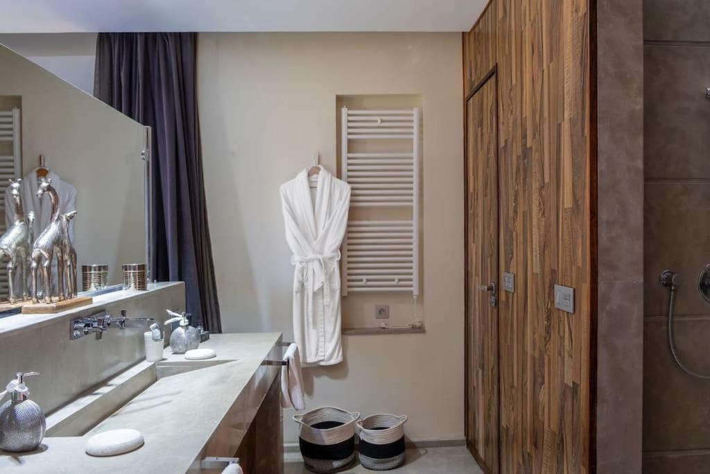 Photo 42