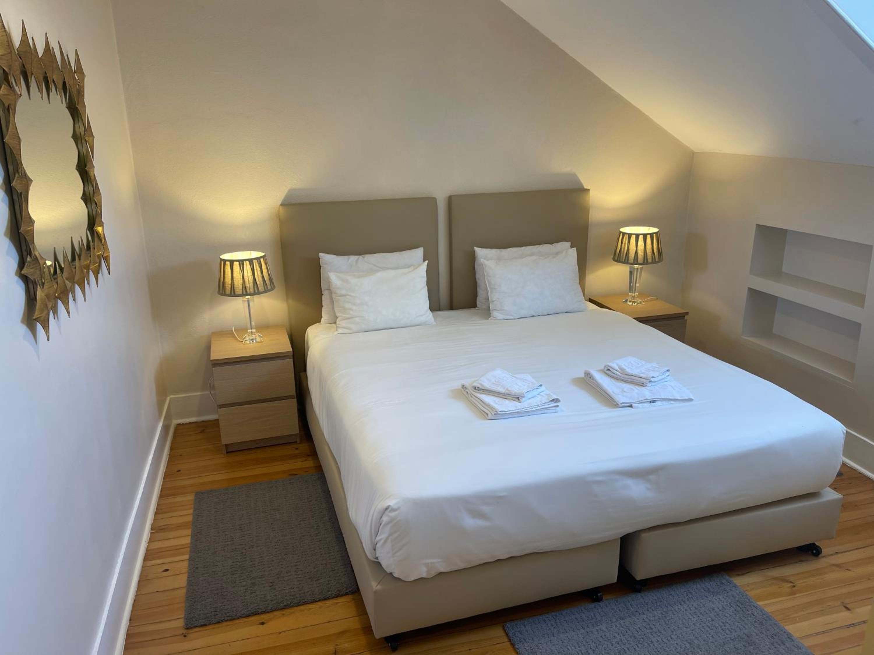 Beautiful Apartment Bairro Alto - River view