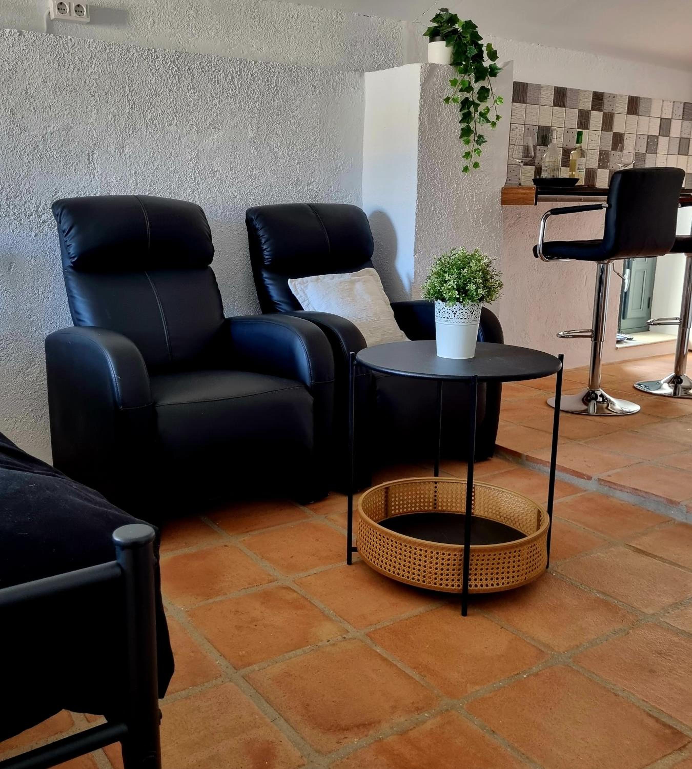 Cortijo naturista con vistas-clothing optional