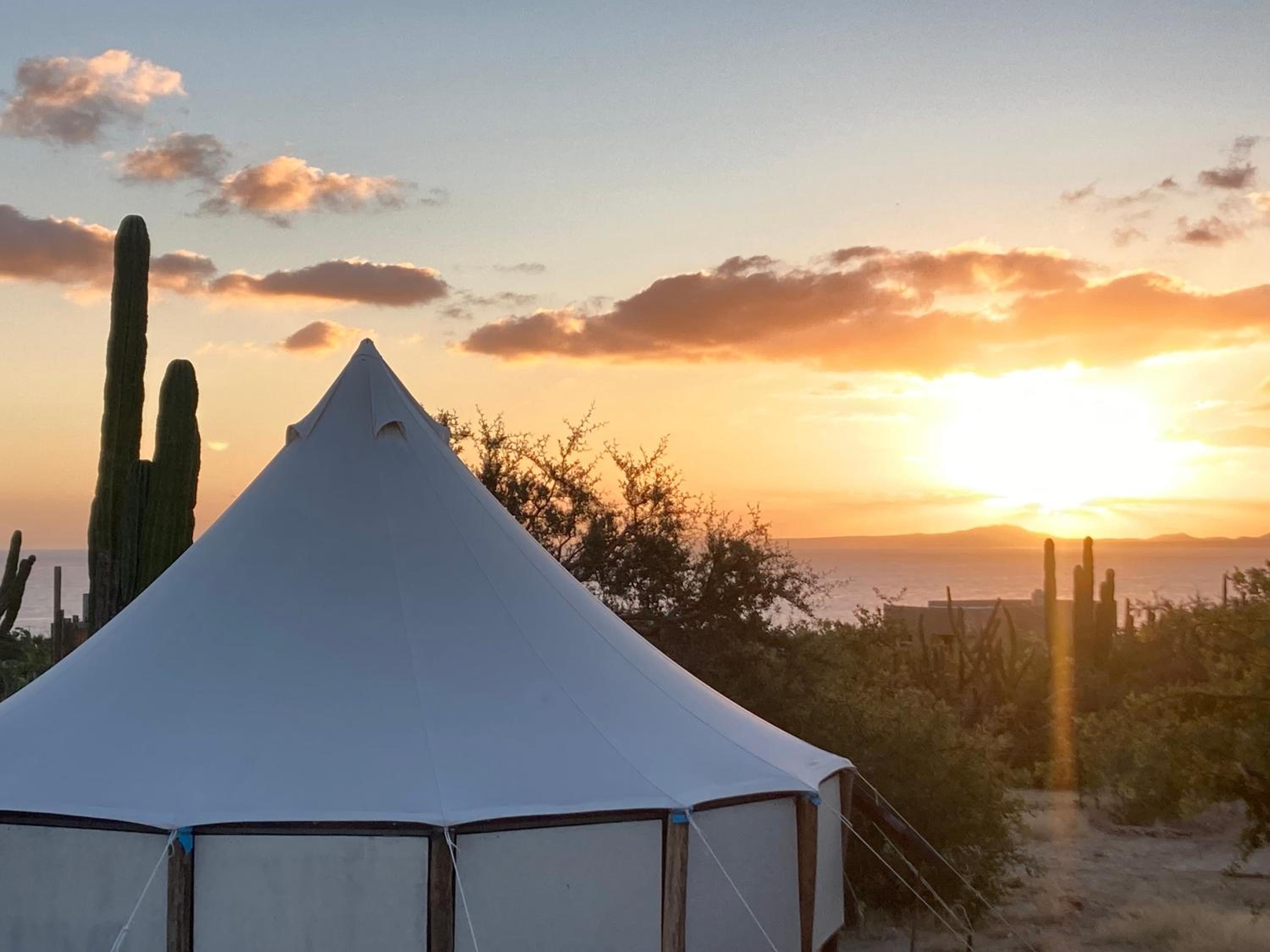 BCS BuenaOnda sea view bell tent
