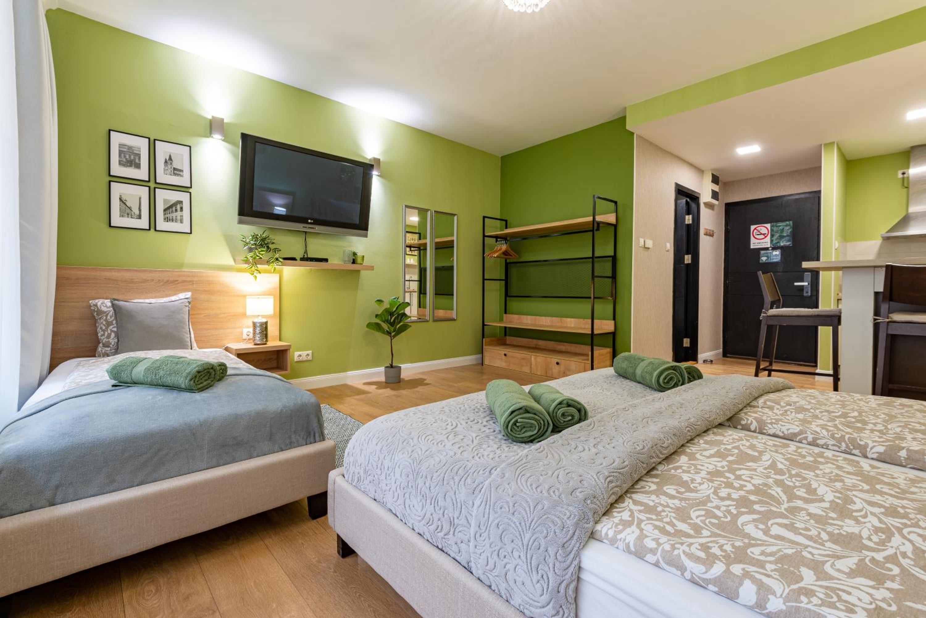 Budapest Holidays Apartments & Spa