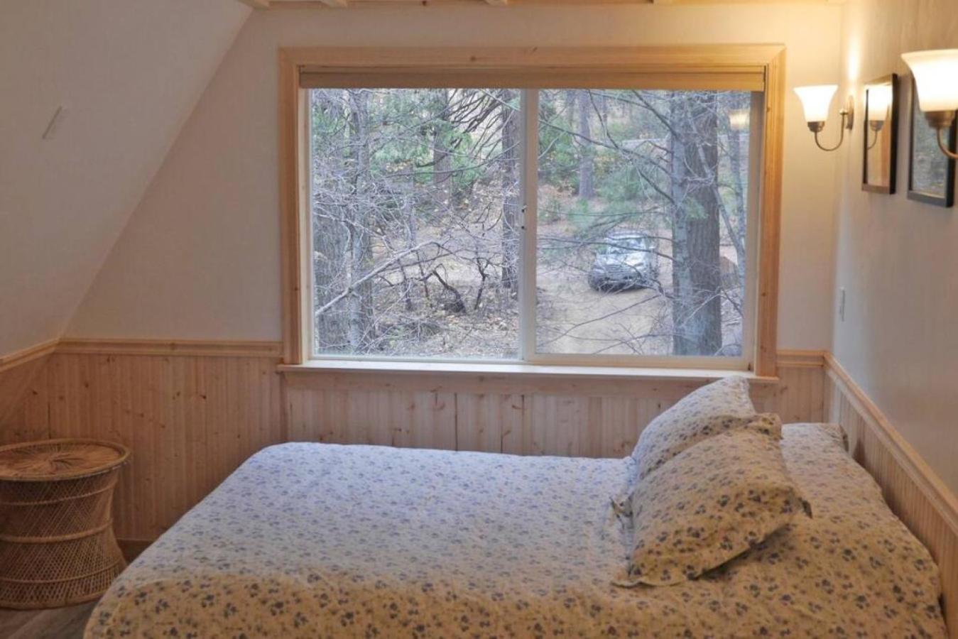 Big Cabin on the Creek view 3