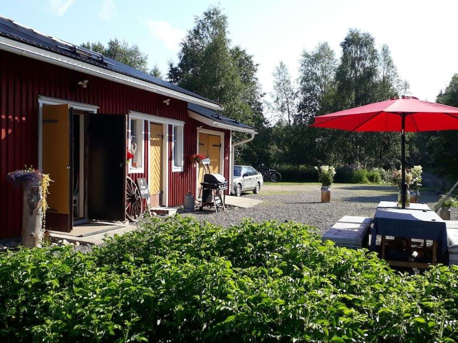 Romantic Old Country Cottage with sauna for Couples