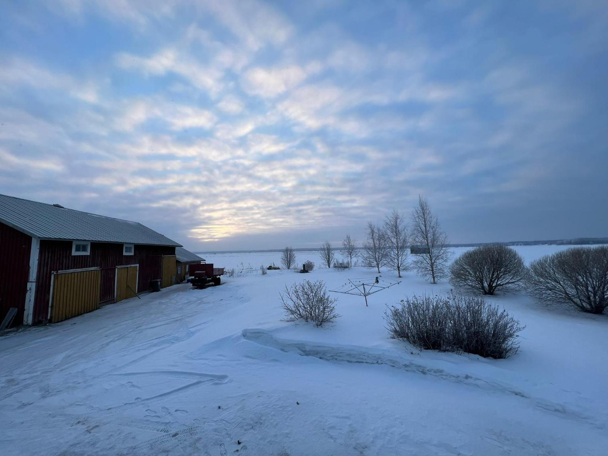 Beautiful Big Farm House with Spectacular Meteor Site View