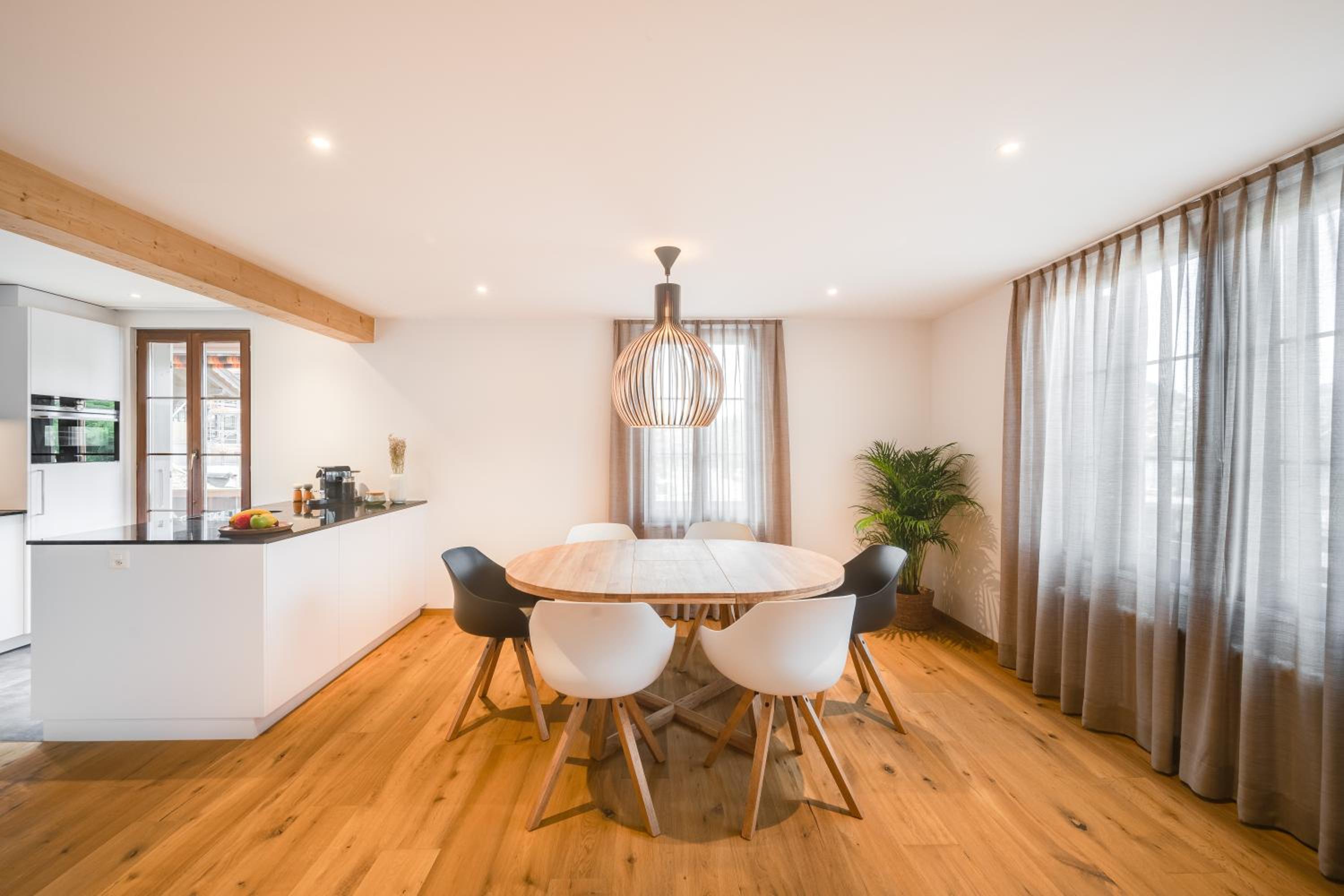 Bijou Lake Side - mit Seesicht und Privatstrand