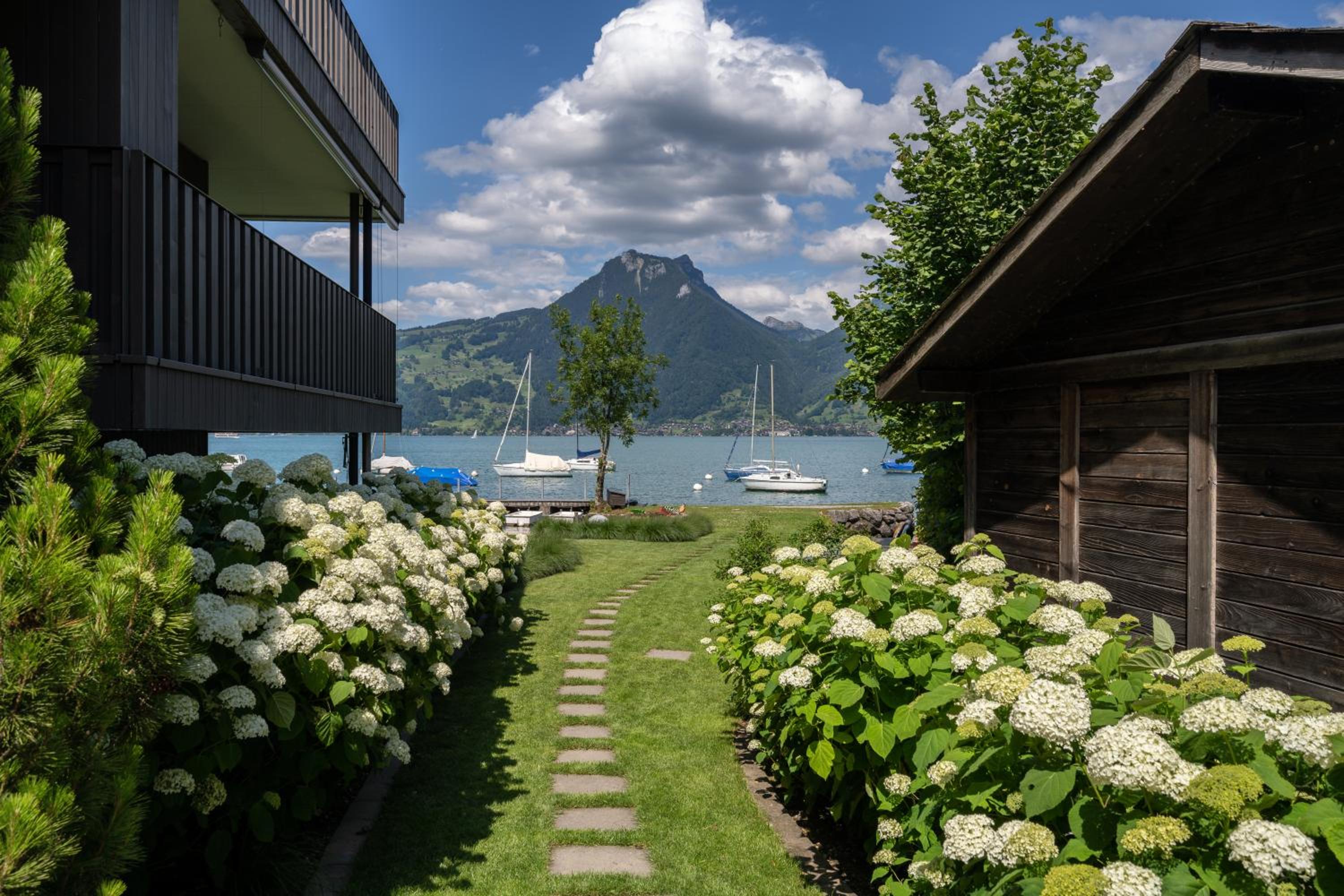 Bijou Lake Side - mit Seesicht und Privatstrand