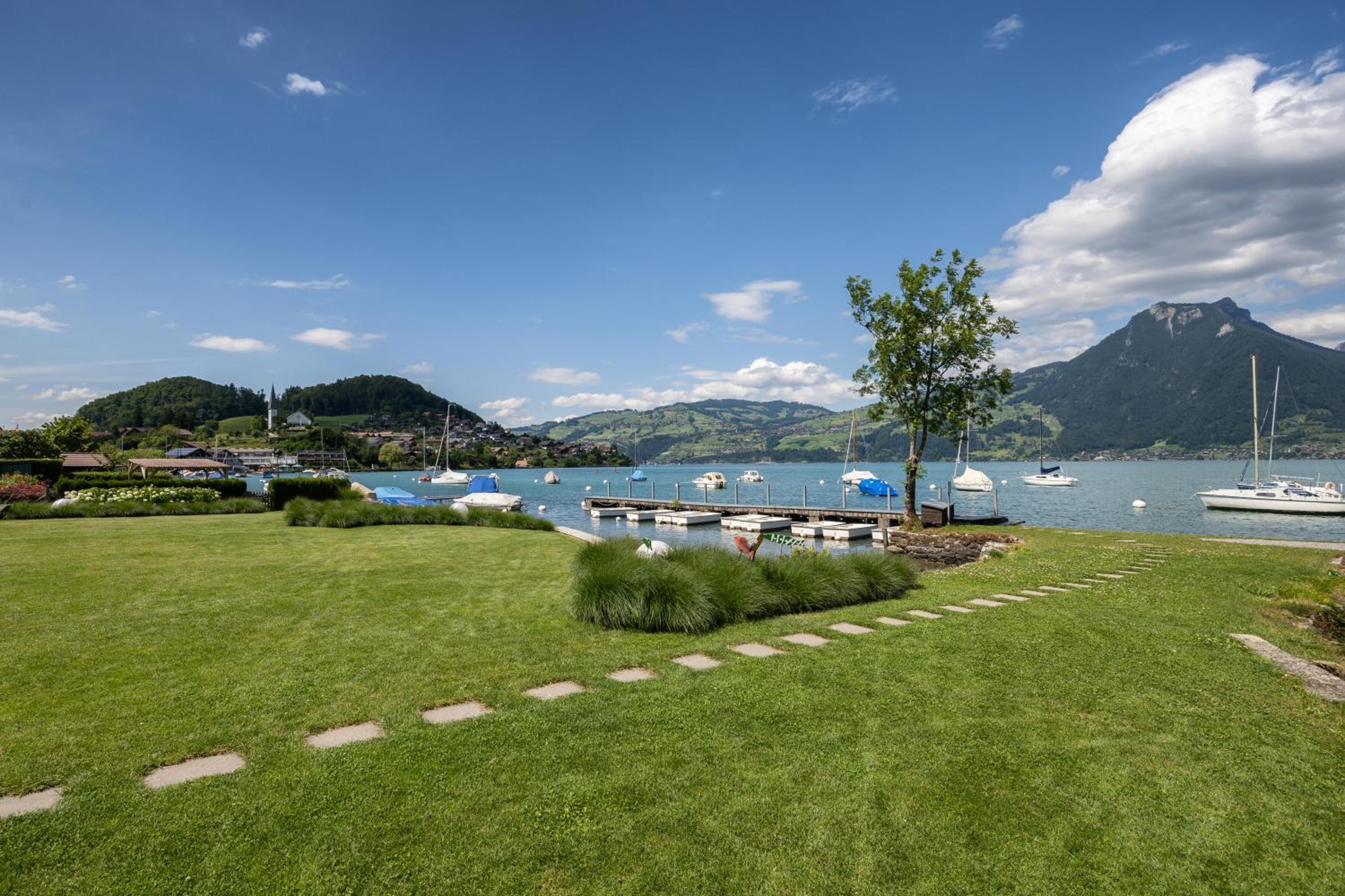 Bijou Lake Side - mit Seesicht und Privatstrand