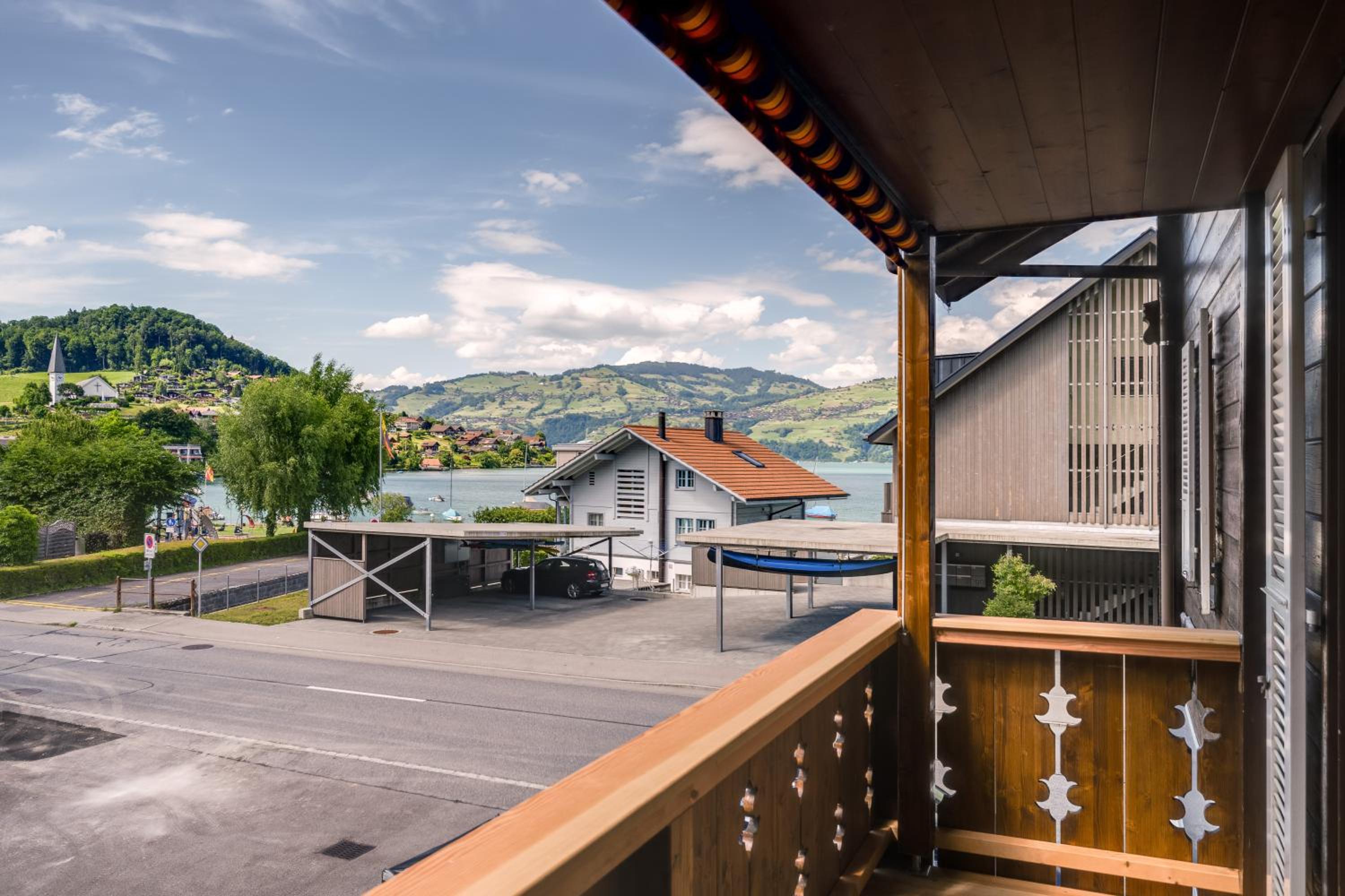 Bijou Lake Side - mit Seesicht und Privatstrand