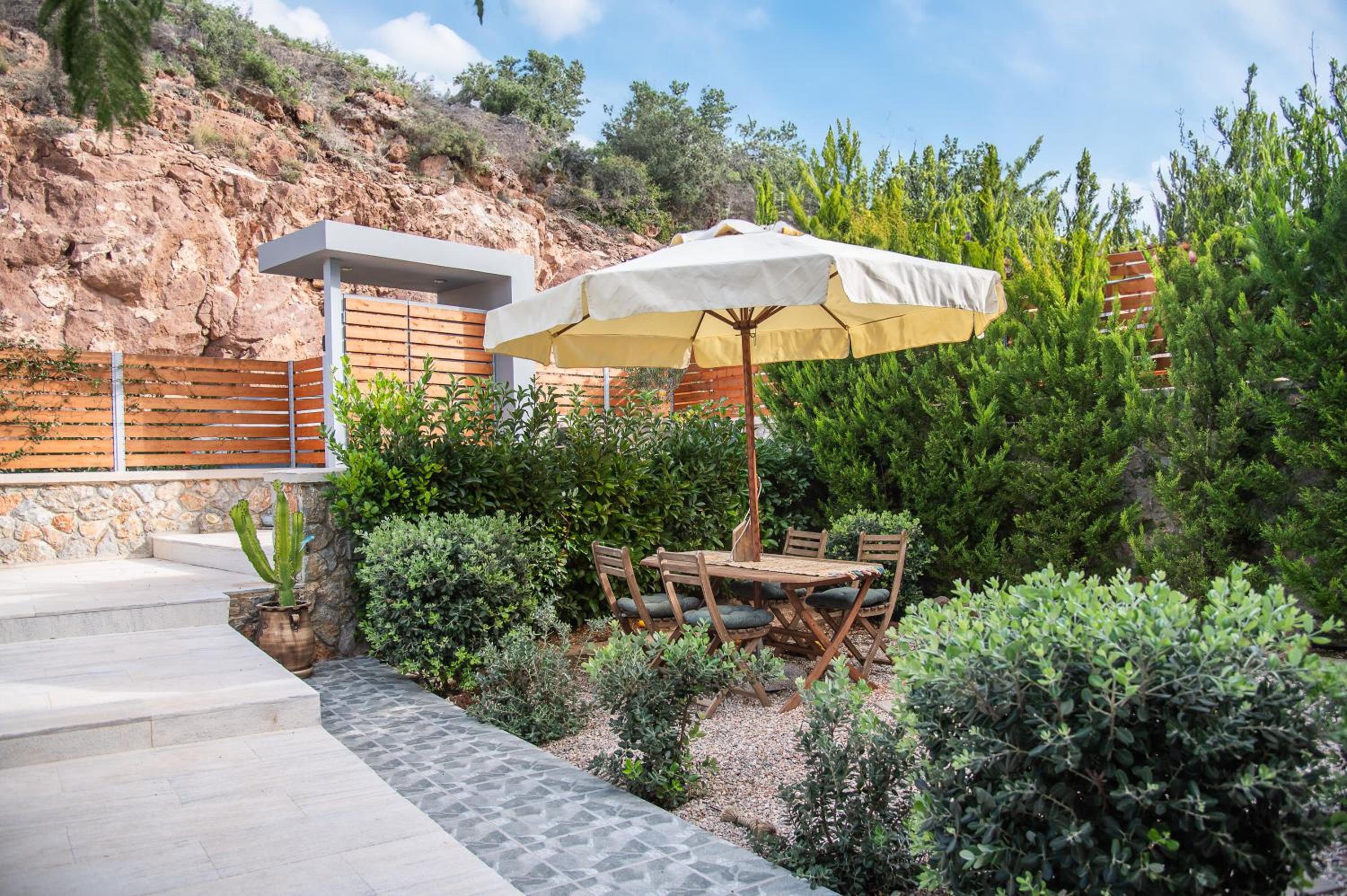 La Casa Del Sol Villa Aegina view 3