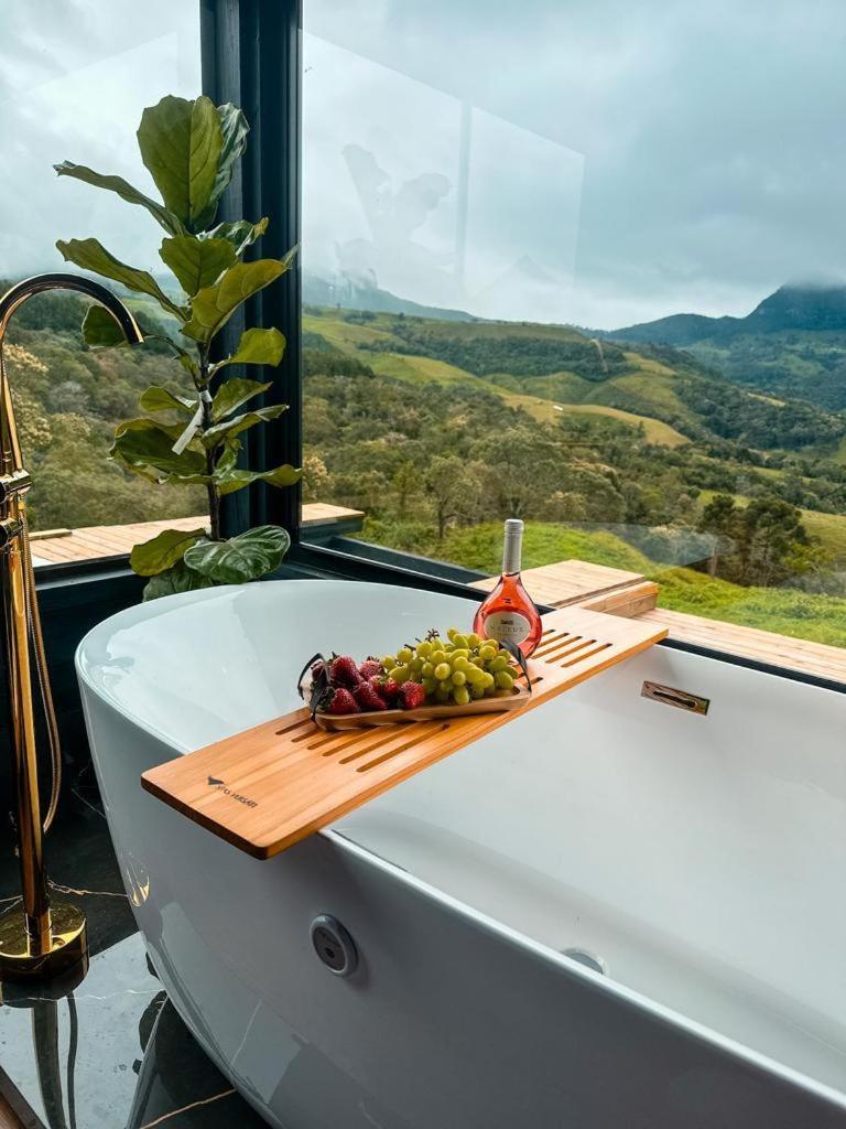 Chalé Romântico na Serra com Jacuzzi.