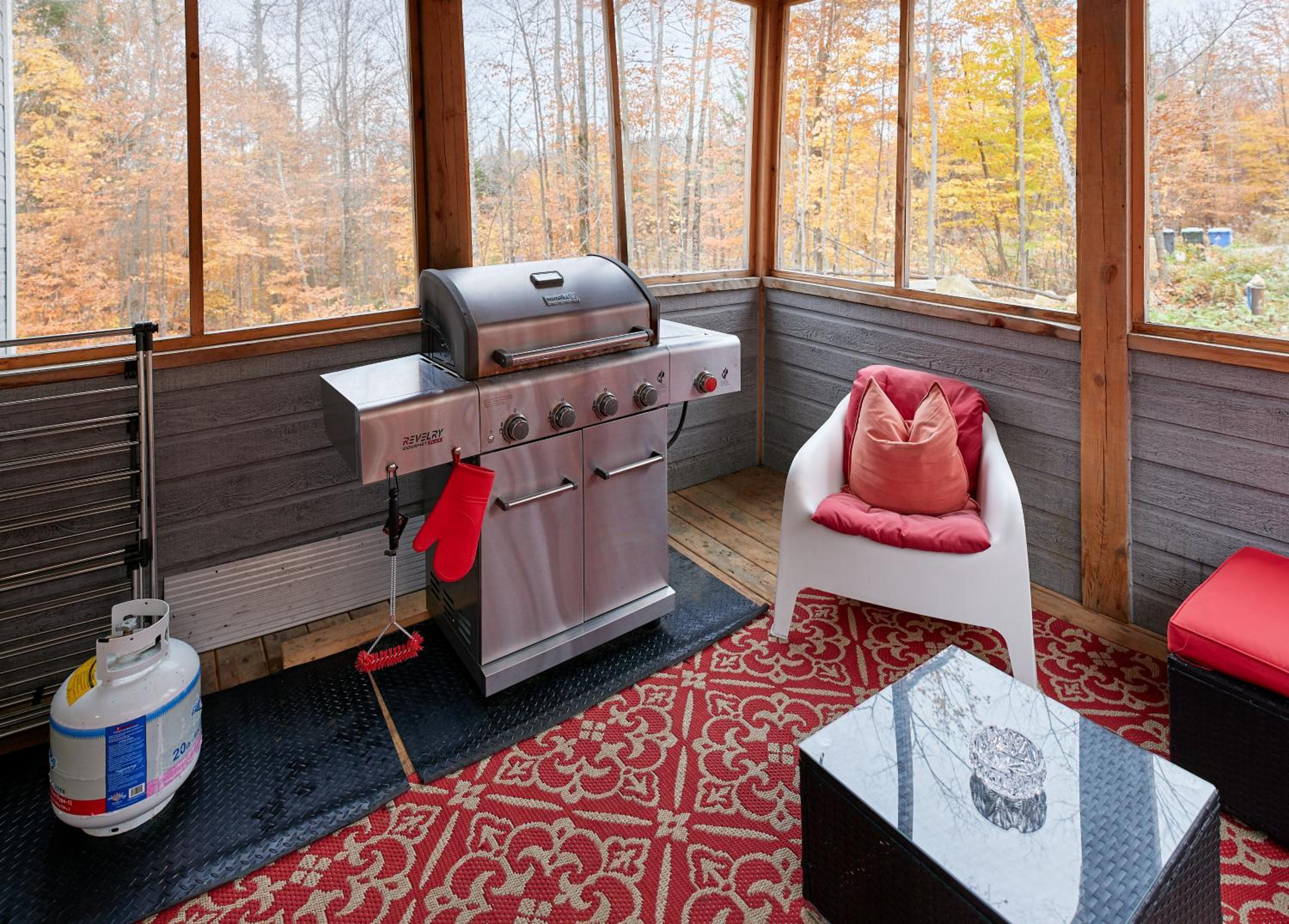 Cottage le Cerf (modern, spa, BBQ, accès lac Lili)