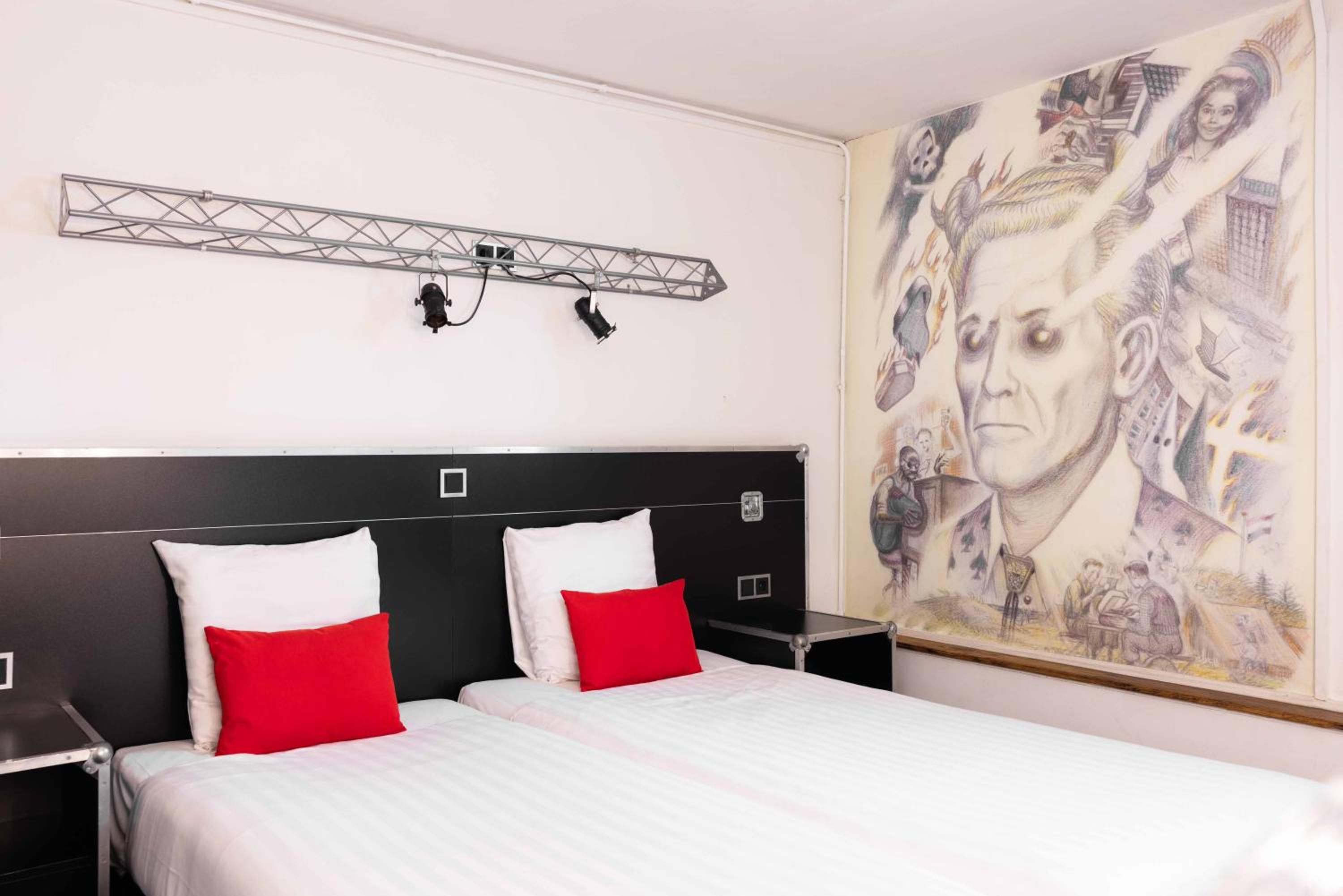 Backstage Hotel Amsterdam photo 3